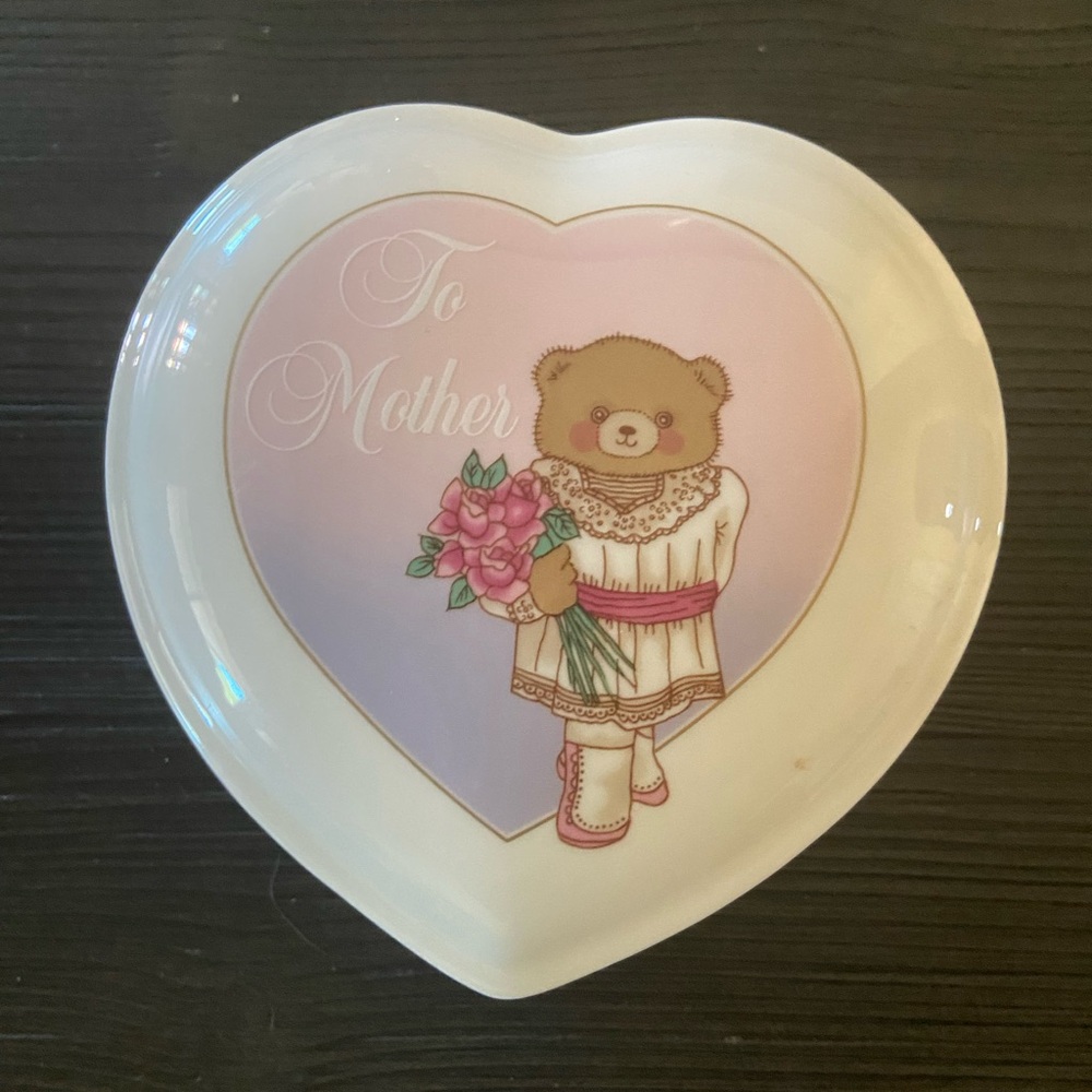 “To Mother” Heart-Shaped Keepsake Holder